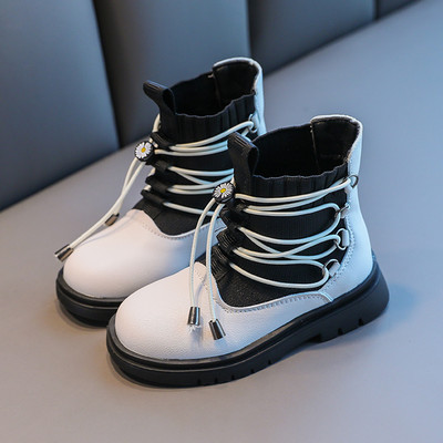 Öko-nahast moodsad lamedate taldade ja paeltega lastesaapad