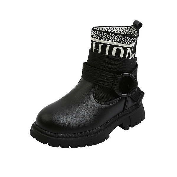 Moodsad kirjaga lastesaapad tüdrukutele