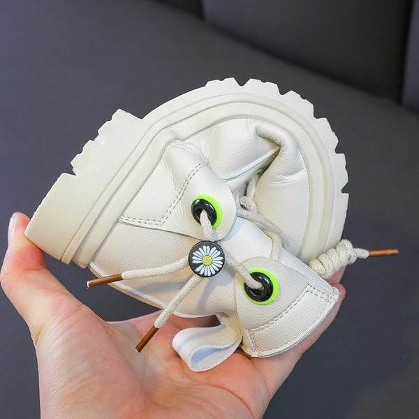 Öko-nahast paeltega lastesaapad