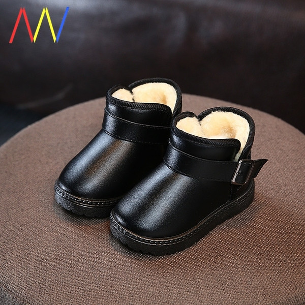 Pehme voodri ja pandlaga lastesaapad