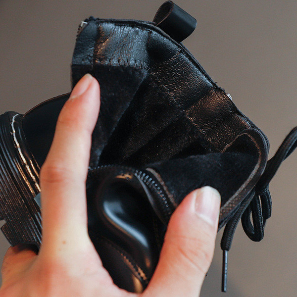 Vaikiški juodi batai mergaitėms su raišteliais