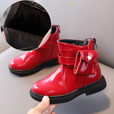 Uus taskuga lastesaabaste mudel tüdrukutele