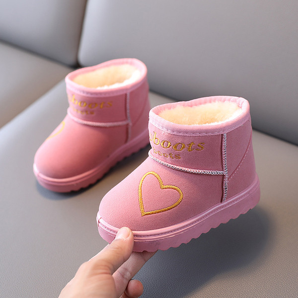 Moodsad sooja voodri ja tikandiga lastesaapad