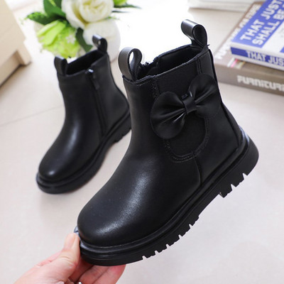 Öko-nahast moodsad lameda talla ja paelaga lastesaapad tüdrukutele