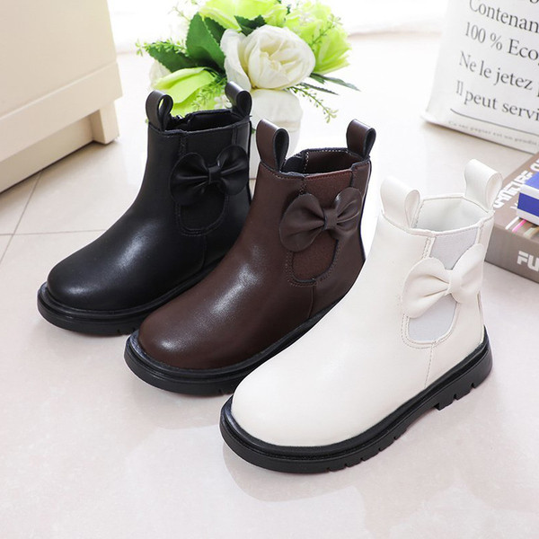 Öko-nahast moodsad lameda talla ja paelaga lastesaapad tüdrukutele