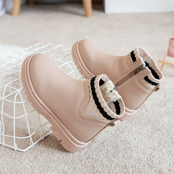 Öko-nahast ja tekstiilist moodsad lastesaapad tüdrukutele