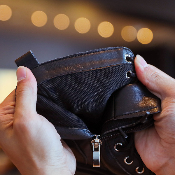 Pandla ja kareda tallaga lastesaapad