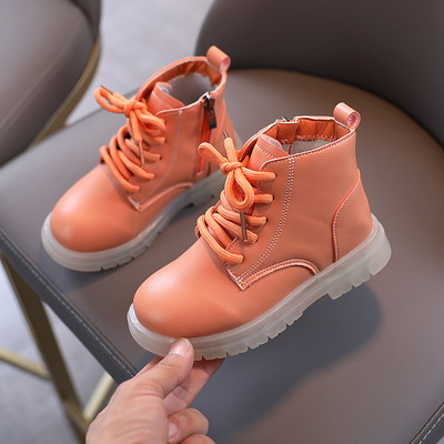 Vienspalviai vaikiški batai su raišteliais