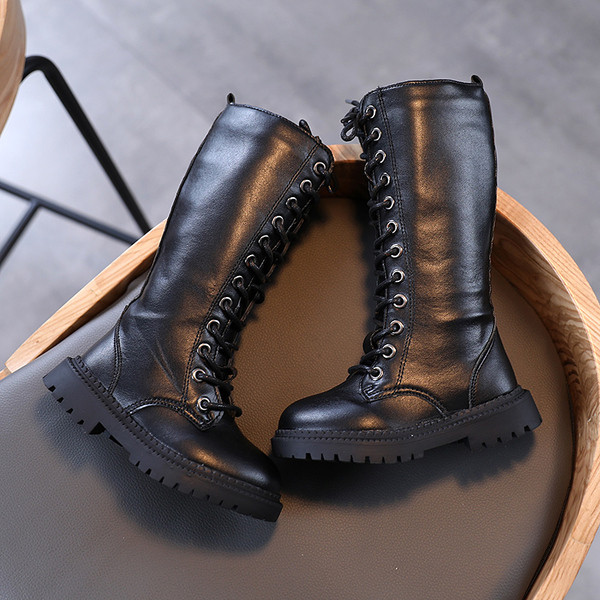 Lameda talla ja paeltega lastesaapad tüdrukutele