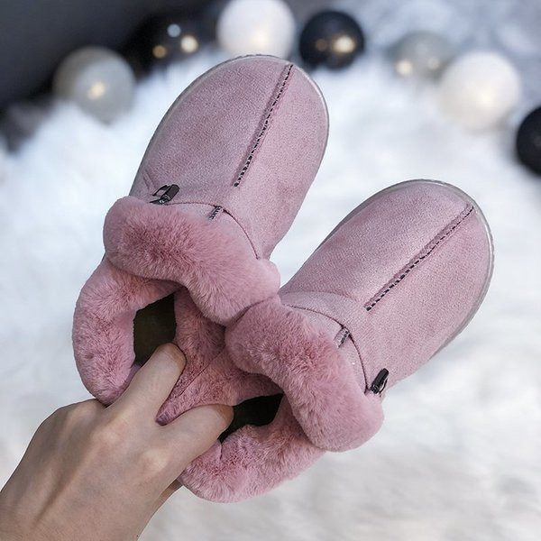 Moodsad pandlaga ja sulesaapad tüdrukutele