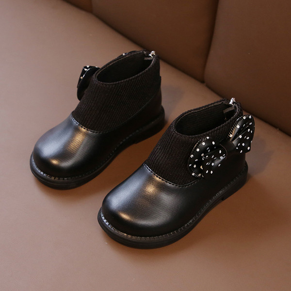 Παιδικές μπότες πουά με κορδέλα  για κορίτσια