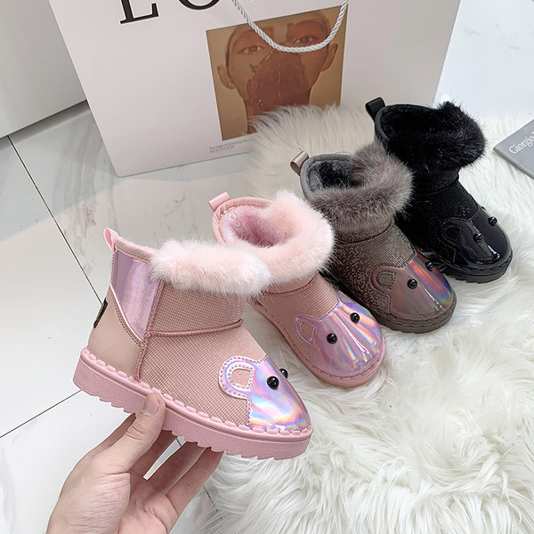 Μοντέρνες  παιδικές μπότες με γούνα για τα κορίτσια