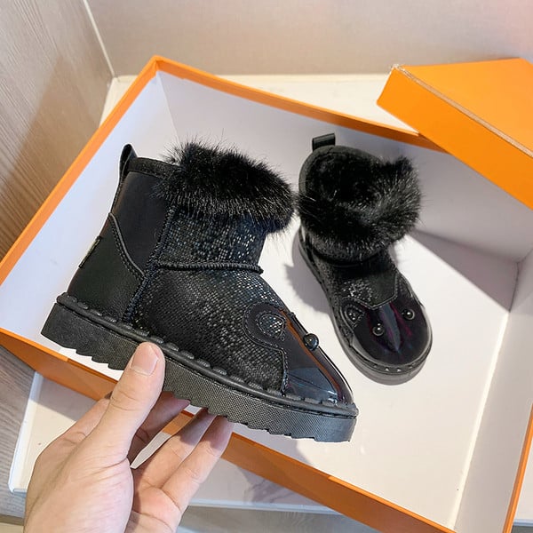 Μοντέρνες  παιδικές μπότες με γούνα για τα κορίτσια