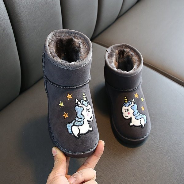 Vabaaja tikanditega lastesaapad tüdrukutele