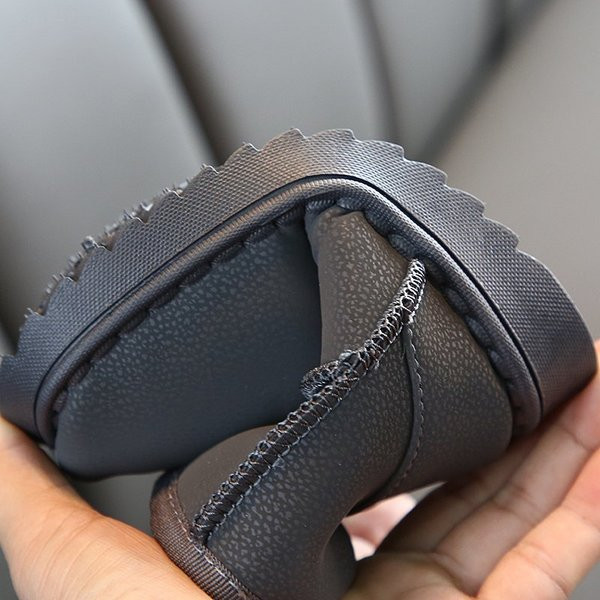 Lastesaapad tavaline mudel lameda tallaga