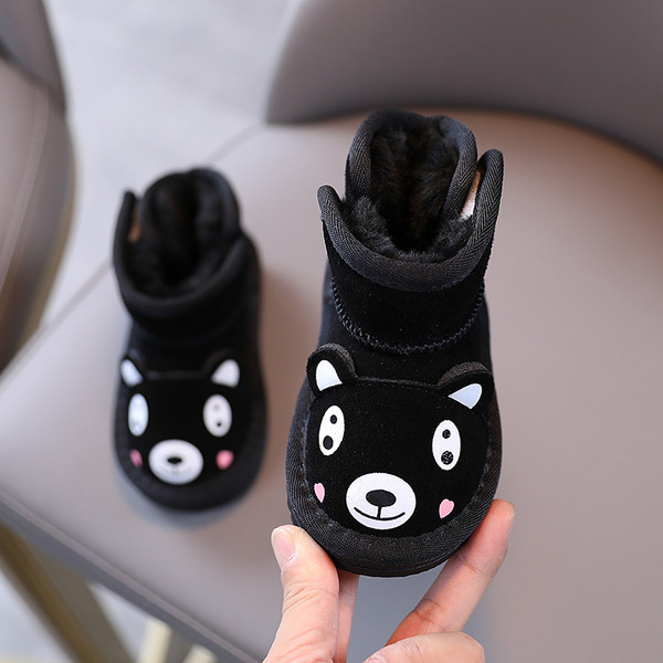 3D elemendi ja pehme voodriga lastesaapad