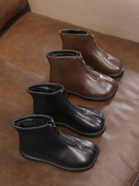 Kožne dječje čizme za djevojčice s ravnim potplatom i patentnim zatvaračem