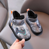 Нов модел зимни боти с топла подплата подходяща за момичета и момчета