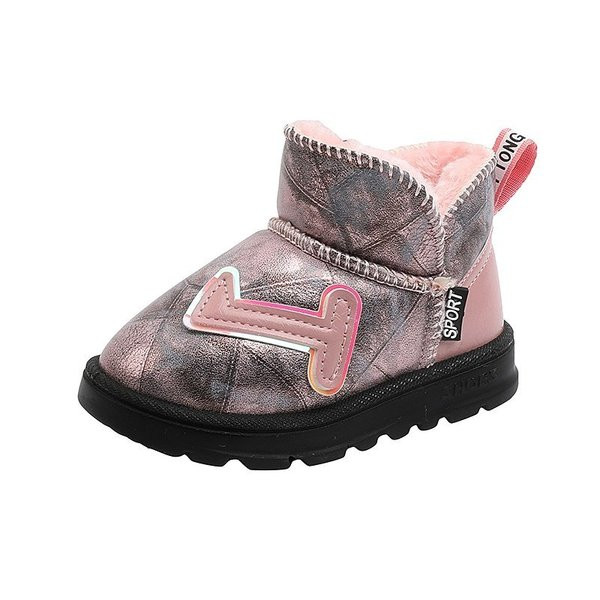 Нов модел зимни боти с топла подплата подходяща за момичета и момчета