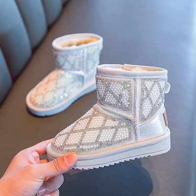 Šiuolaikiški vaikiški batai mergaitėms lygiais padais ir akmenukais