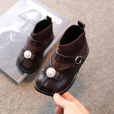 Vaikiški batai kojinių tipo su sagtimi ir perlais