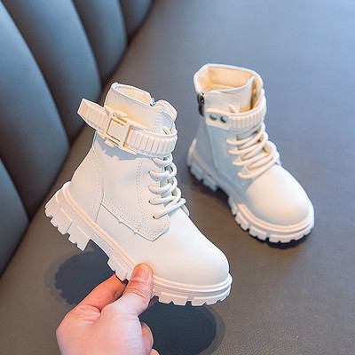 Актуални детски боти за момичета с груба подметка и връзки