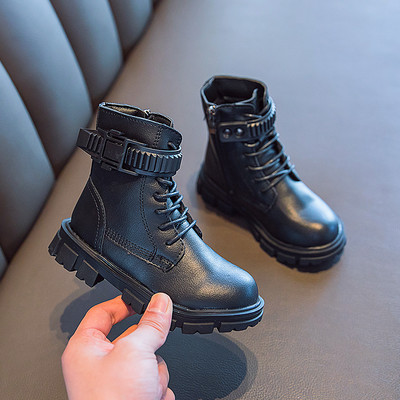 Актуални детски боти за момичета с груба подметка и връзки