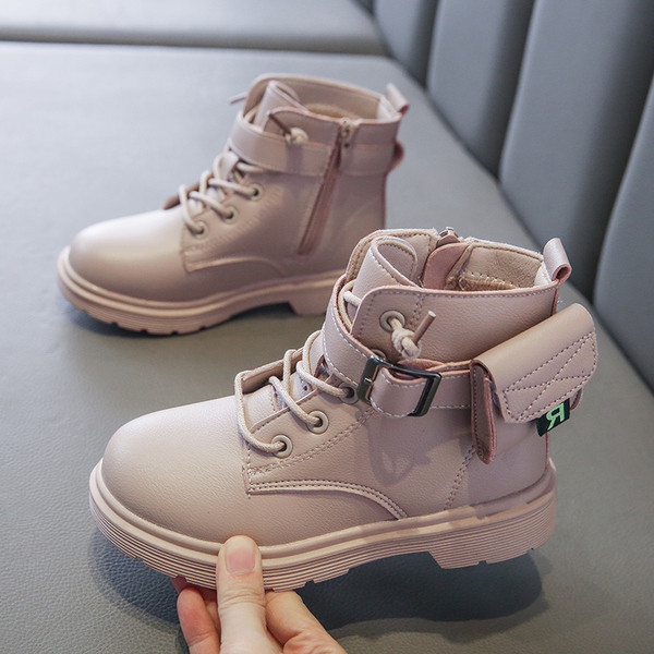 Детски боти с джоб и връзки - за момичета