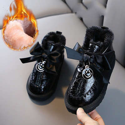 Актуални детски боти с топла подплата и панделка