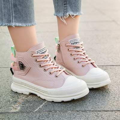 Детски боти  от еко кожа с  връзки