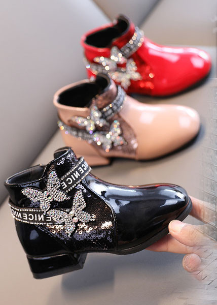 Актуални детски боти с камъни за момичета