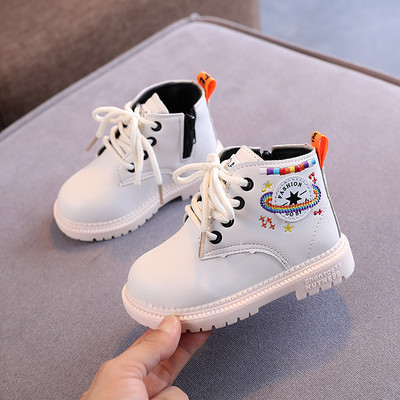 Детски боти от еко кожа с апликация и груба подметка