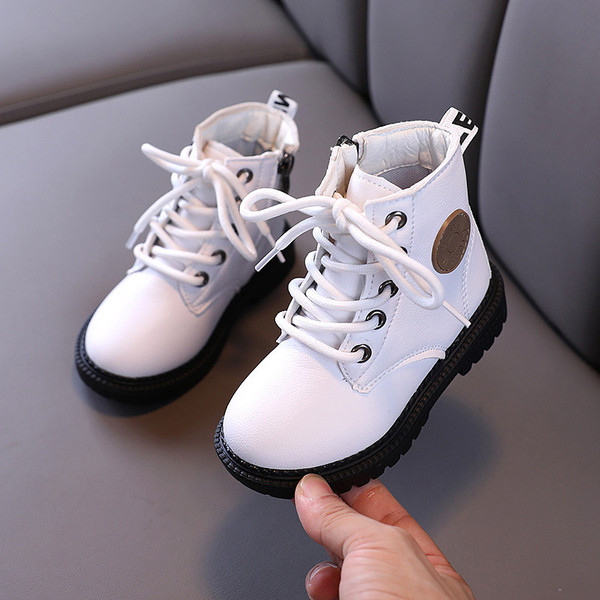 Детски боти от еко кожа с емблема и връзки - с мека подплата или без