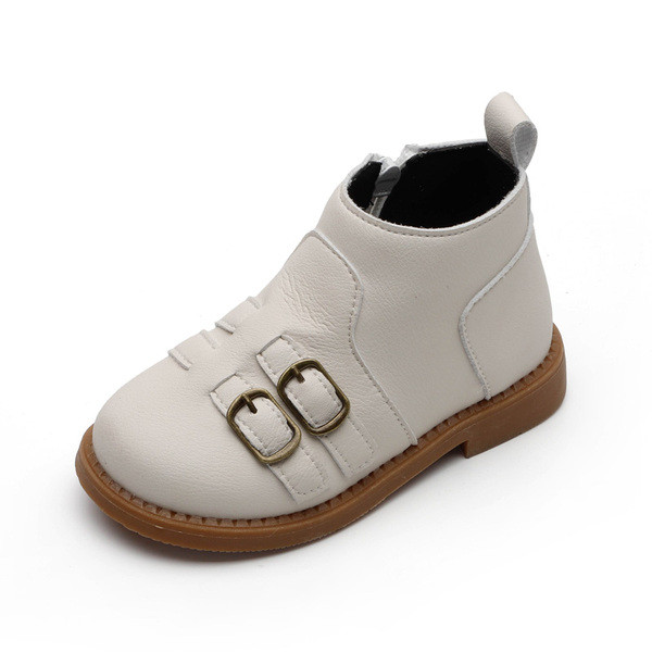 Παιδικές μπότες με αγκράφες από οικολογικό δέρμα