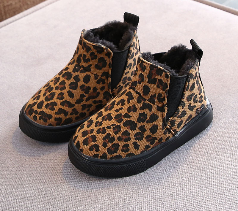 Детски боти с леопардов принт и равна подметка - с или без мека подплата
