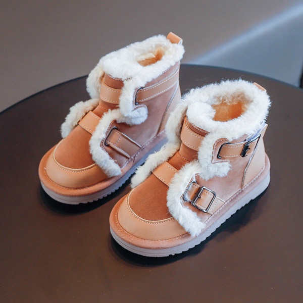 Нов модел детски боти с пух и катарами за момичета