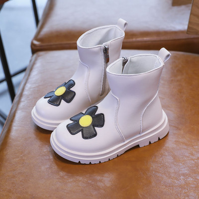 Детски боти с цип и апликация в три цвята