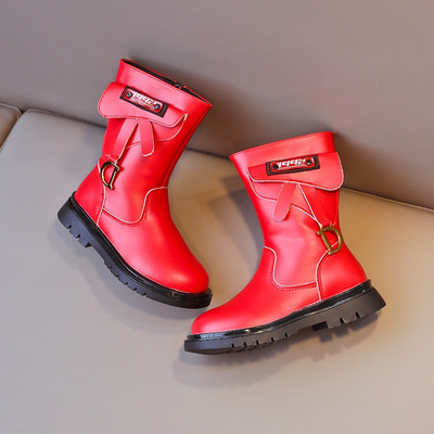 Модерни детски ботуши с цип и метална декорация