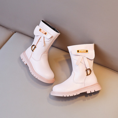 Модерни детски ботуши с цип и метална декорация