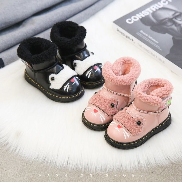 Детски боти с пух и 3D елементи за момичета