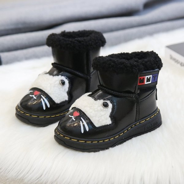 Детски боти с пух и 3D елементи за момичета