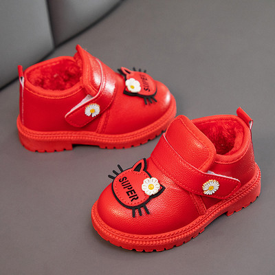 Нов модел детски боти с топла подплата и 3D елементи