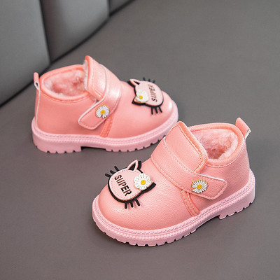 Нов модел детски боти с топла подплата и 3D елементи