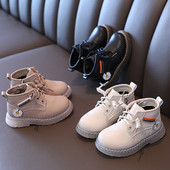 Детски боти с връзки и бродерия подходящи за момичета