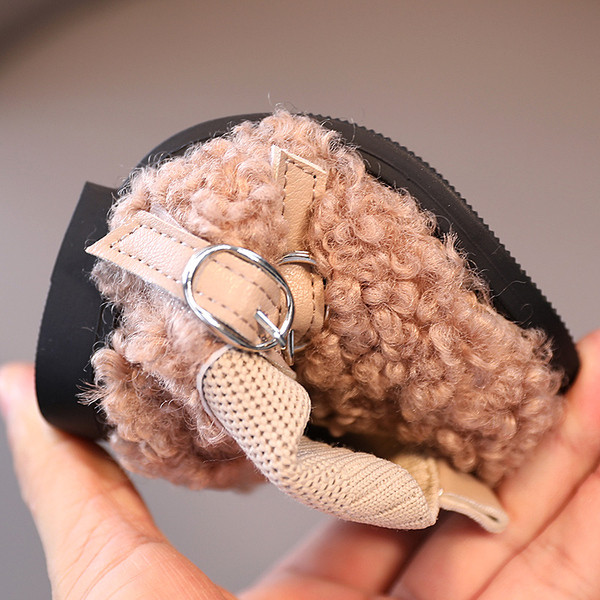 Детски боти с пух и катарама - за момичета