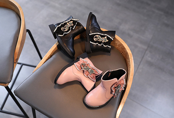 Стилни детски боти с камъни и цип за момичета