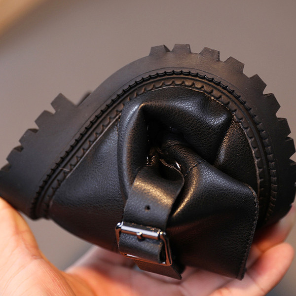 Детски боти от еко кожа с връзки и равна подметка за момичета