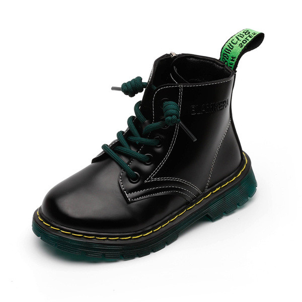 Модерни кожени боти с цветни връзки за момичета