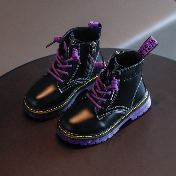 Модерни кожени боти с цветни връзки за момичета