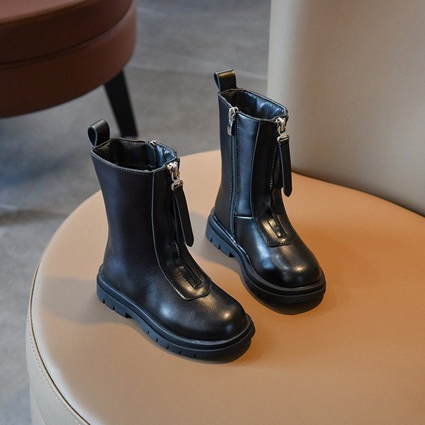 Черни детски боти от еко кожа с равна подметка и цип